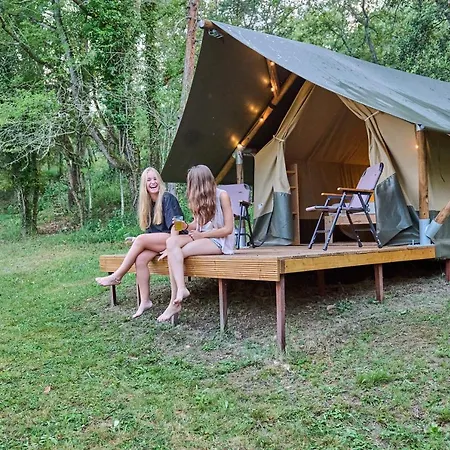 Camping-bungalow La Vall De Campmajor Camping